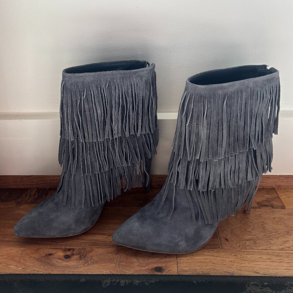 Steve Madden Fringe Suede Ankle Boot in Gray | Women Size 7.5 - Picture 2 of 7